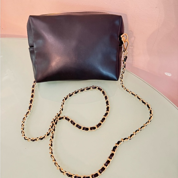 YSL YVES SAINT LAURENT Black Beaute Cosmetic Pouch with Studded Gold Accents New - Picture 2 of 15